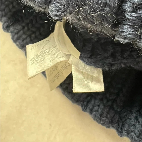 GIRLS CATYA 100% Lana Merino Wool  HAT Beanie WITH POM-POM, SIZE 6 NWOT - Picture 6 of 7